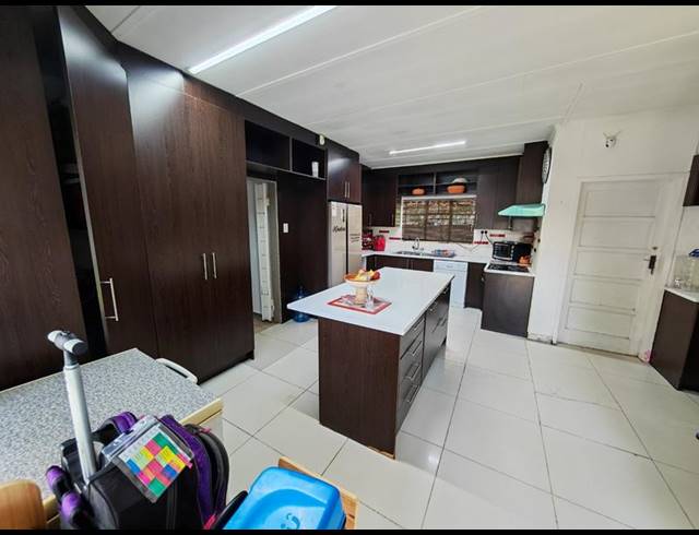 3 BEDROOM HOUSE FOR SALE IN VANDERBIJLPARK SW 1